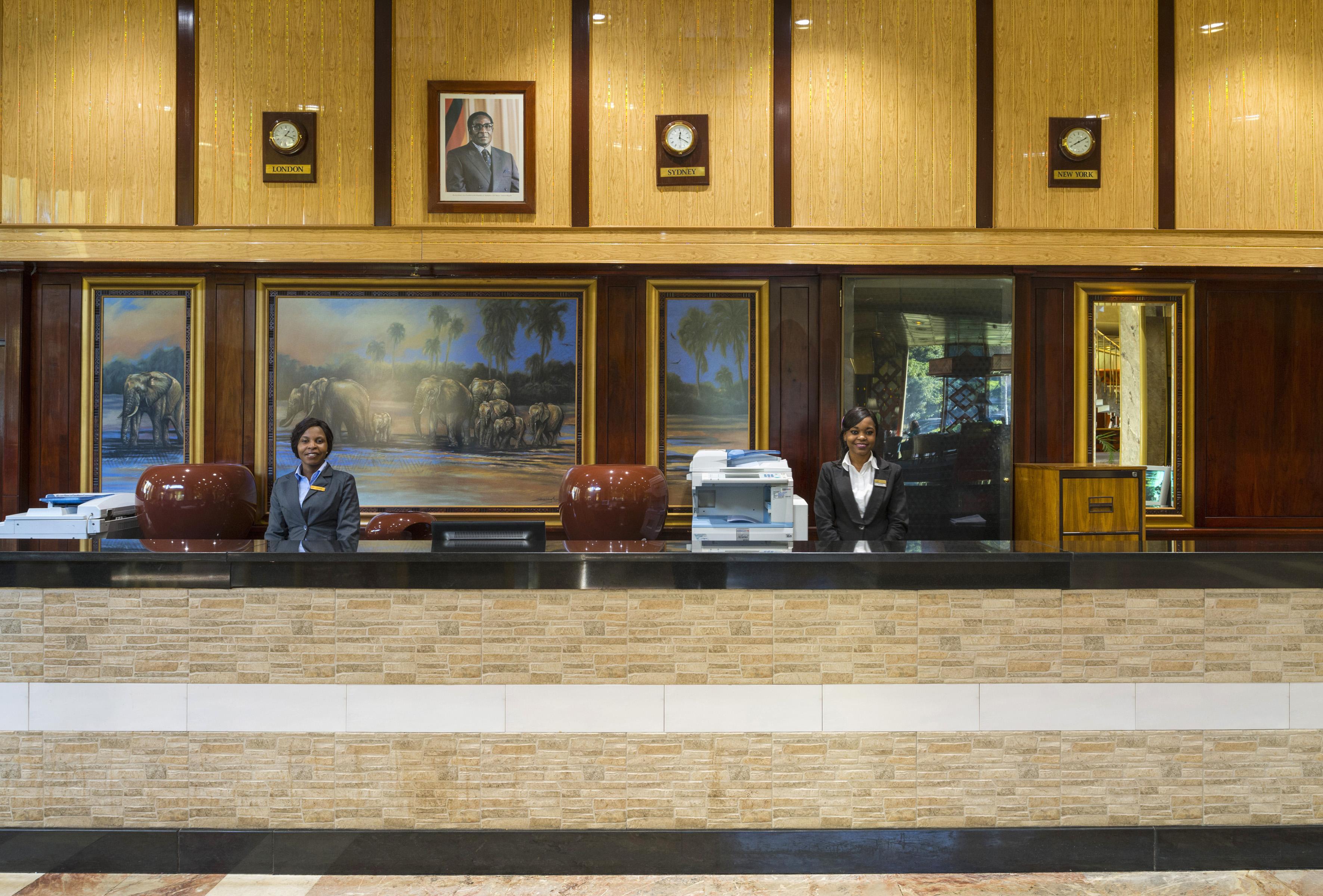 Rainbow Towers Hotel & Conference Centre Хараре Экстерьер фото